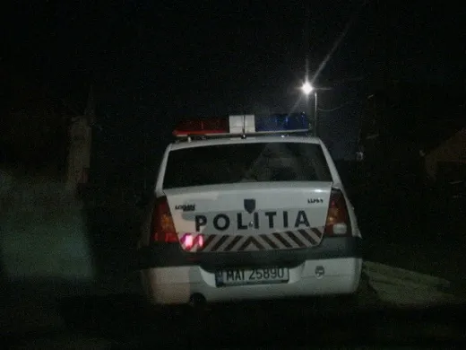 Băut la volan pe o strada din comuna Mărașu