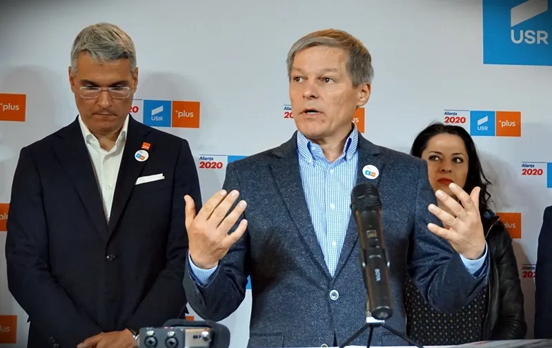 Cioloș susține moțiunea propusă de Pro România: ”Fiecare zi trecută ne costă, pe noi toți, mai mult!”