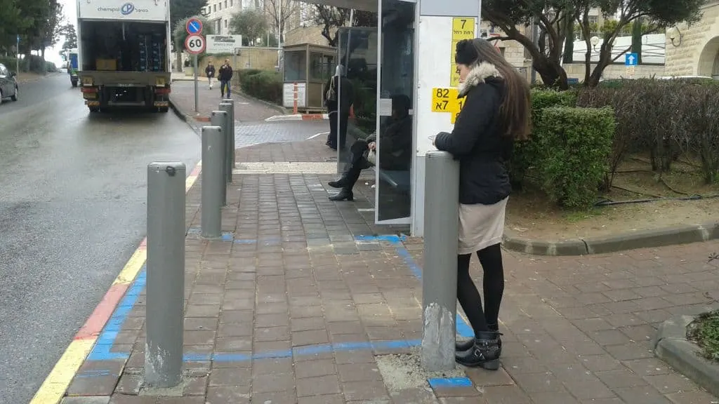 Primarul exclude securizarea stațiilor de autobuz!