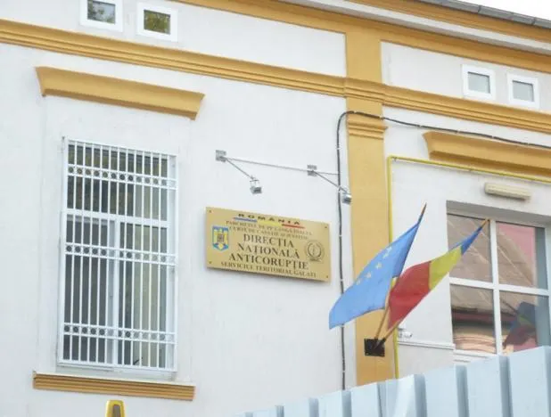 Trimiși în judecată pentru obţinerea pe nedrept de fonduri europene