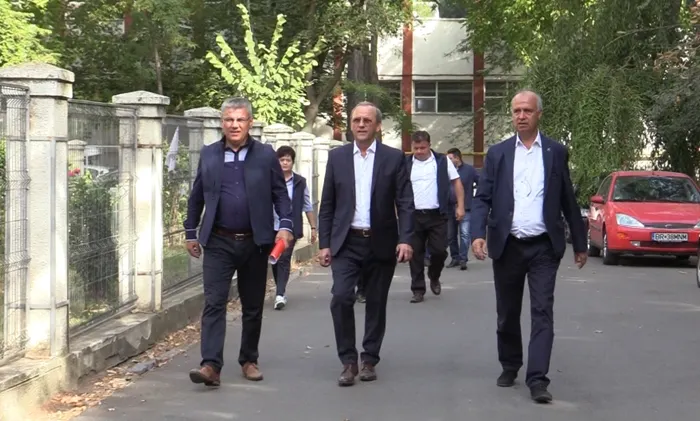 Cinci pași pentru salvarea Lacului Sărat!