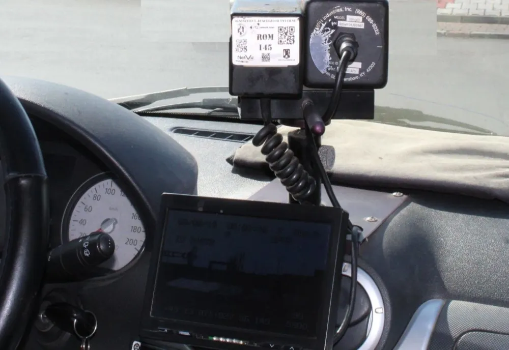 Tânăr din comuna Viziru, cu permisul suspendat, depistat de radar cu 203 km/h
