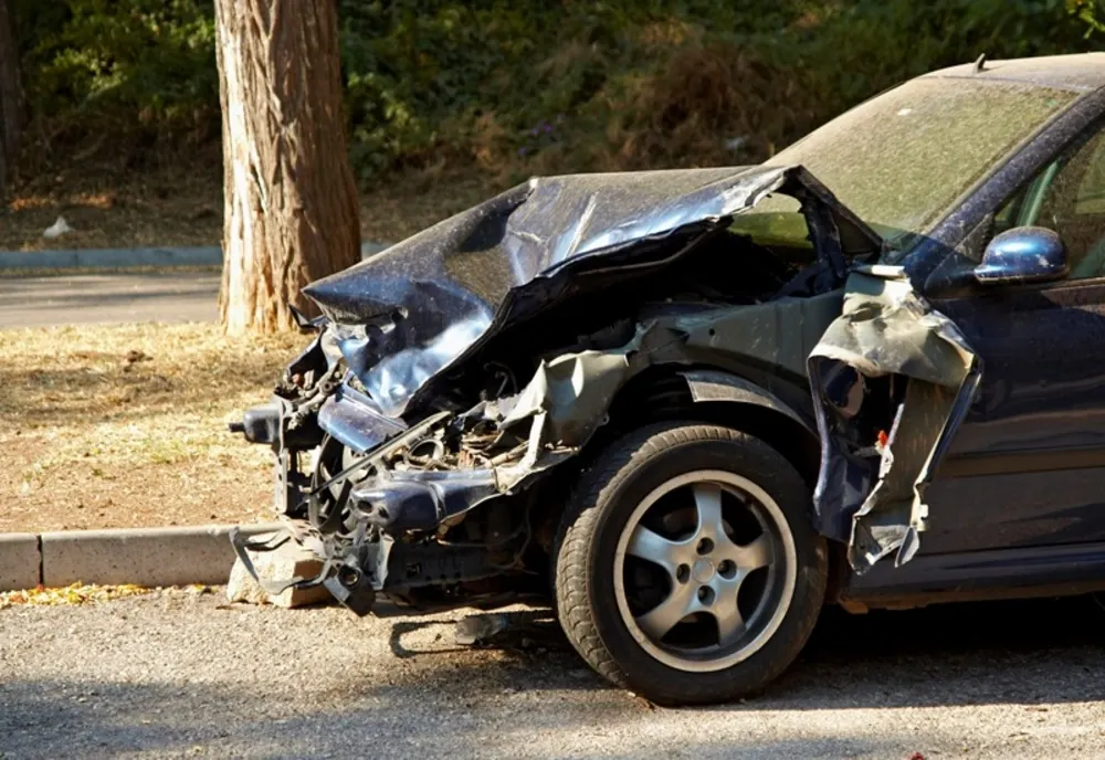 Un tânăr de 21 de ani fără permis implicat într-un accident