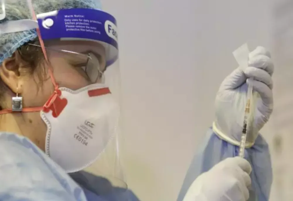 De săptămâna viitoare devin operaționale încă trei fluxuri de vaccinare cu Pfizer/BioNTech