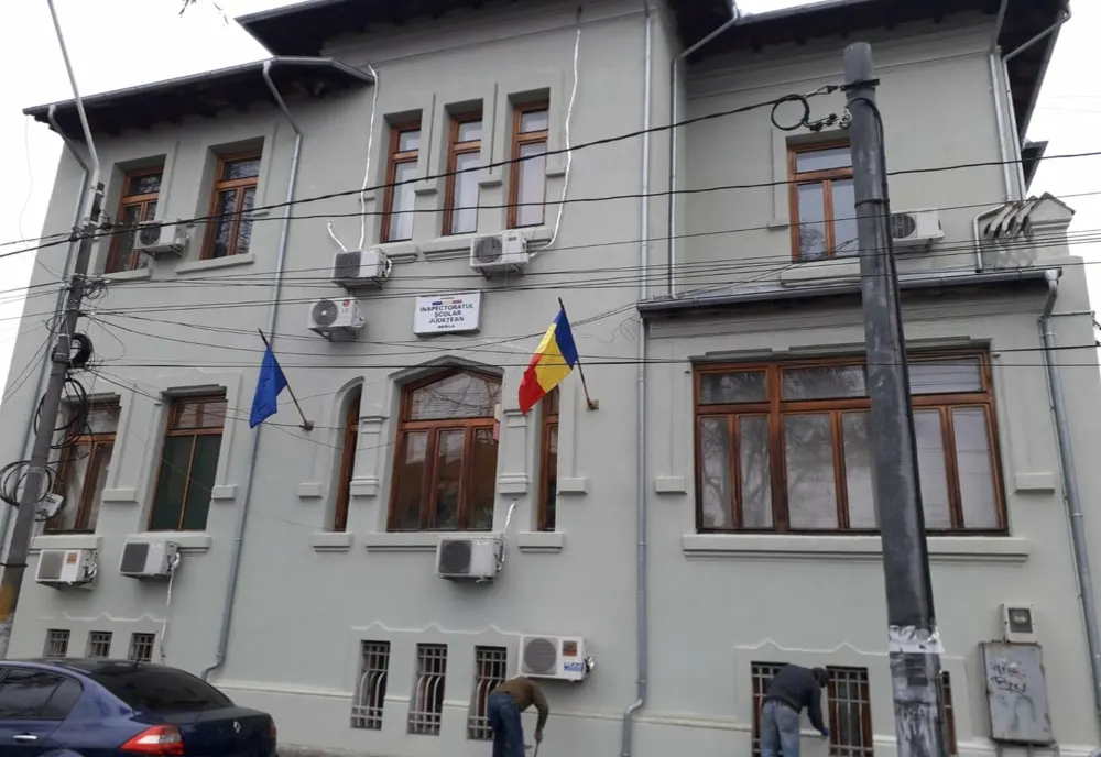 48 de clase cu activitatea fizică suspendată după începerea semestrului II