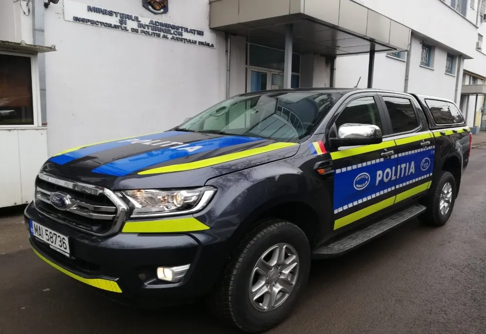 Autoutilitară pentru intervenţa promptă a poliţiştilor din cadrul Biroului pentru Protecția Animalelor