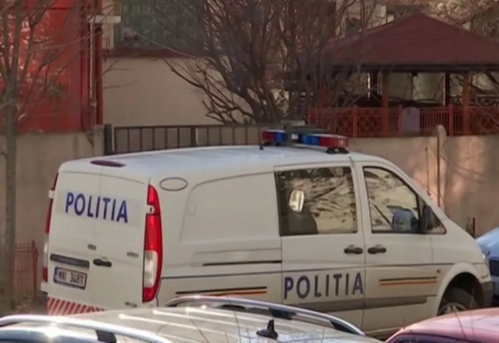 Tânăr de 17 ani agresat de alți doi tineri pe o stradă din zona centrală a municipiului