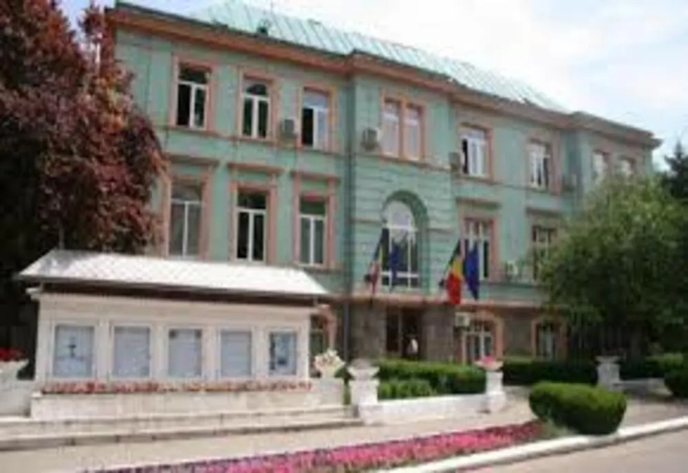 Lucrări de reabilitare la rețeaua de apă duc la oprirea furnizării apei potabile pentru 12 ore