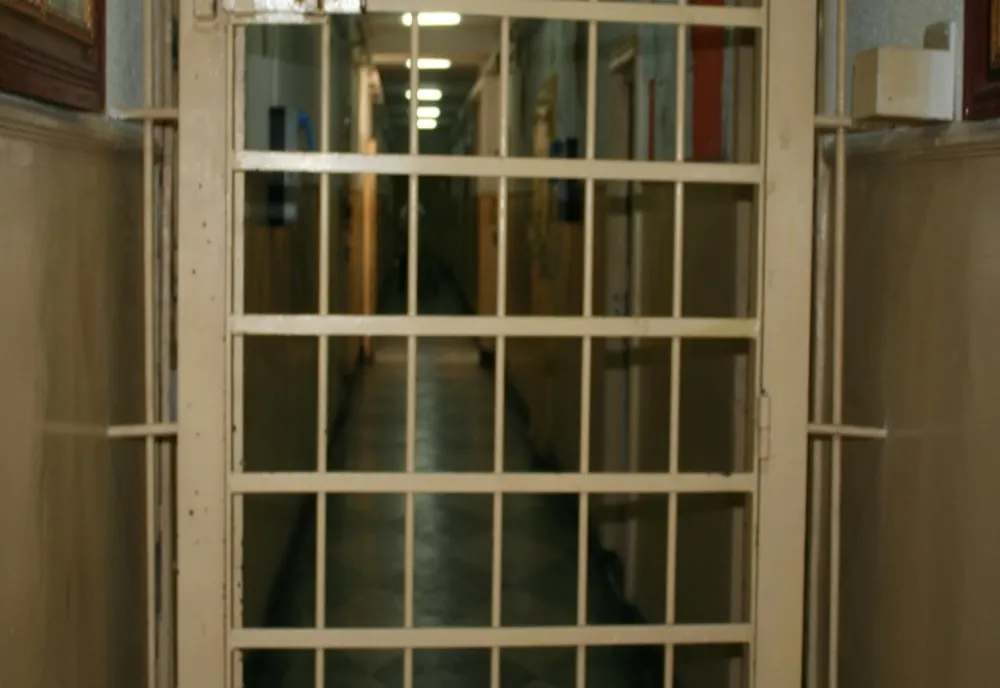 Un minor, arestat într-o altă cauză, identificat ca autor al unor furturi dintr-o locuință din municipiul Brăila