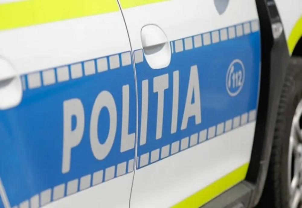  Autospeciala de poliţie, ignorată de un şofer băut care nu i-a dat prioritate