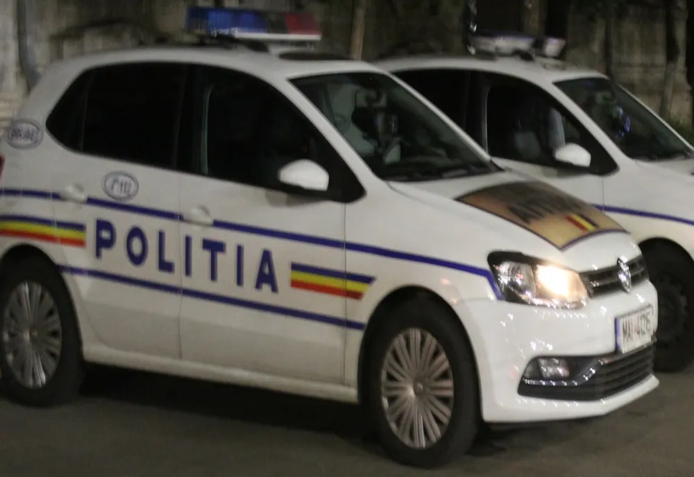 Autoturism căutat pentru confiscare depistat de polițiști în trafic