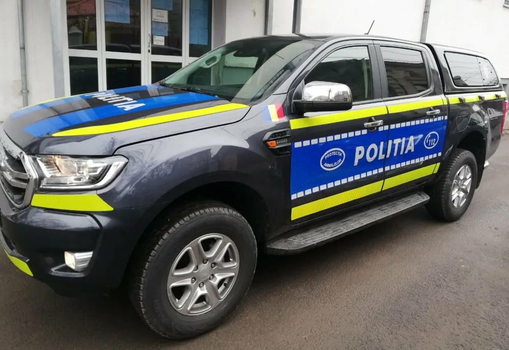 Campanie de sterilizare gratuită desfășurată de polițiștii din Brăila împreună cu Asociația „PAWS OF LOVE”