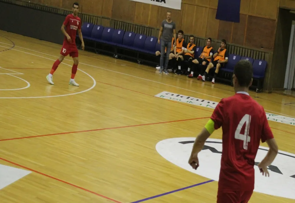 United Galați joacă astăzi, în Polivalenta brăileană, cu CFR Timișoara ,în Liga 1 la futsal, 