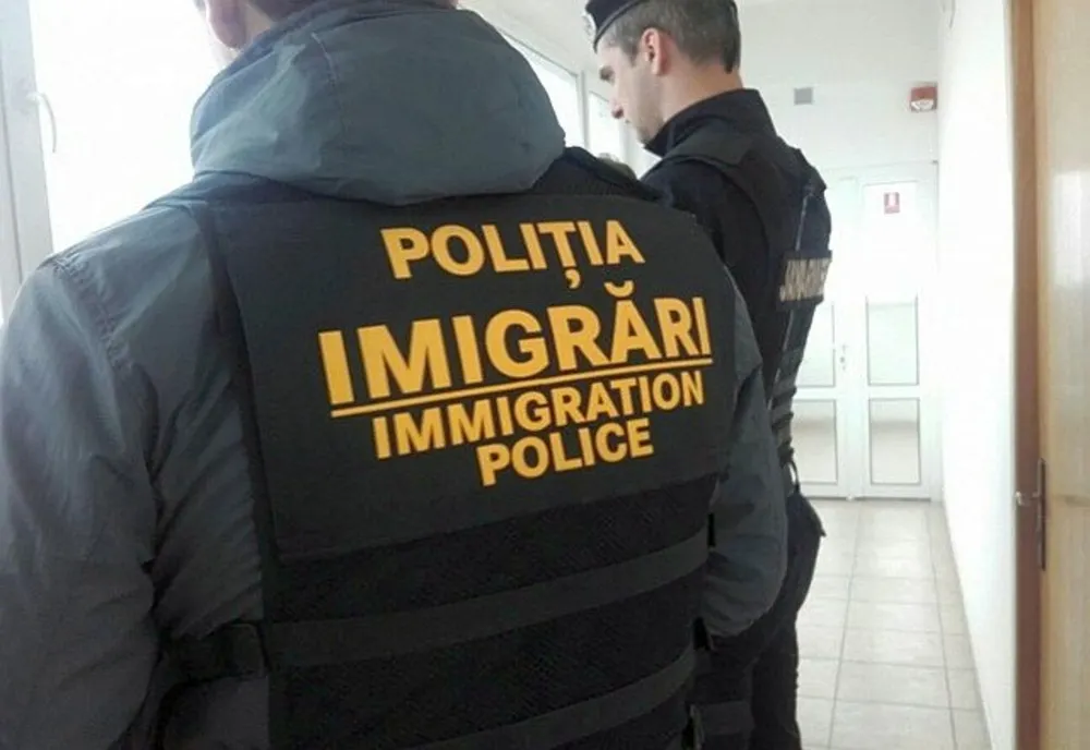 Doi tineri din Sri Lanka introduși în Centrul de Cazare pentru Străinii Luați în Custodie Publică Otopeni de către polițiștii de imigrări din Brăila