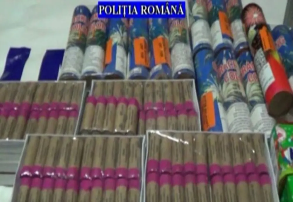 Percheziții în comuna Traian, la două persoane care dețineau articole pirotehnice fără drept