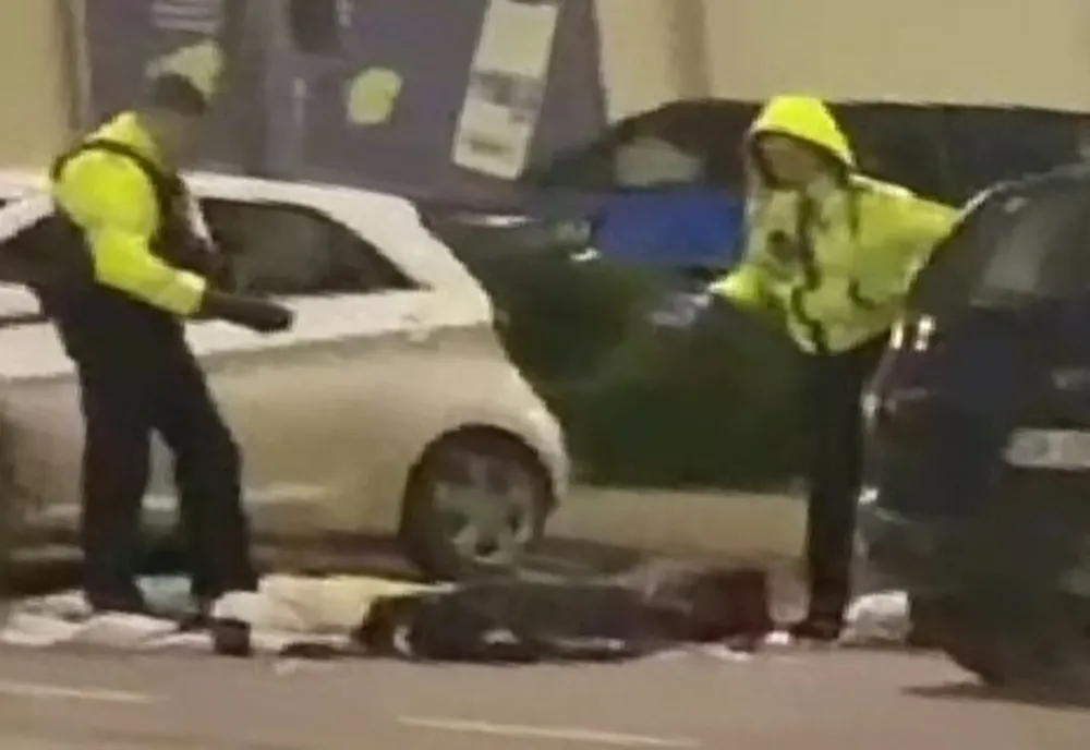 Un bagaj suspect din parcarea unui supermarket din Brăila a pus pe jar polițiștii. În troler erau doar obiecte vestimentare. 