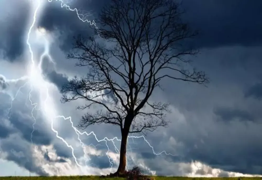 O nouă alertă meteo: COD ROȘU de ploi torențiale