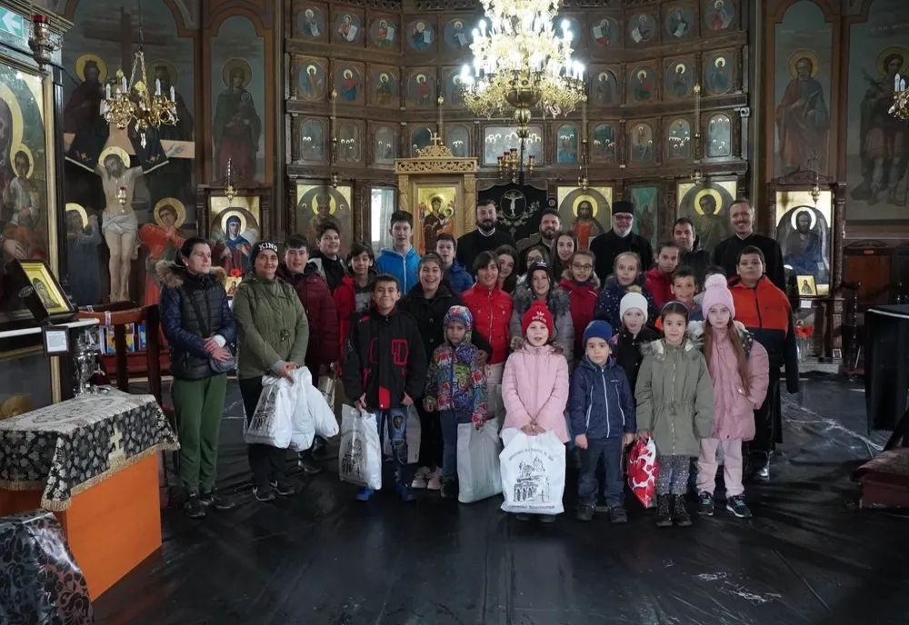 Programul social-filantropic „Ne înnoim de Sfintele Paşti“ la Brăila