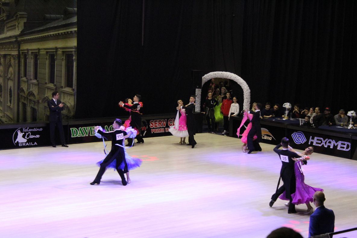 Galerie foto: Dansatori de la Valentina Dance Brăila pe podium la Cupa României