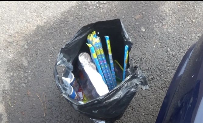 Meteriale pirotehnice din clasa celor interzise vândute de o femeie în Piața Halelor