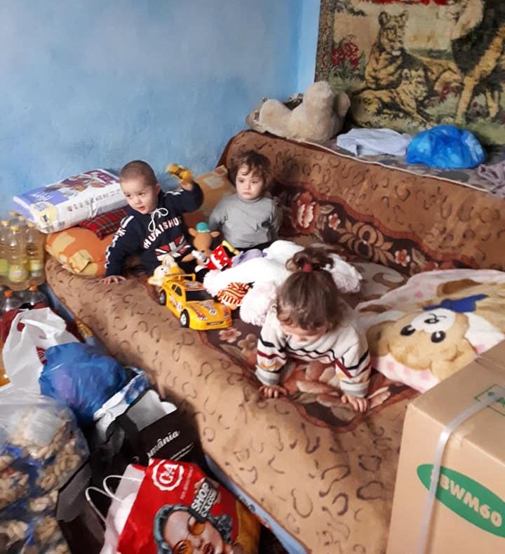 Pompierii de la Vard Brăila ajutoarele lui Moș Crăciun