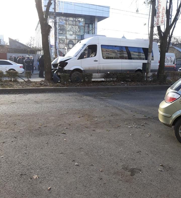 Accident cu cinci victime pe Bulevardul Dorobanților