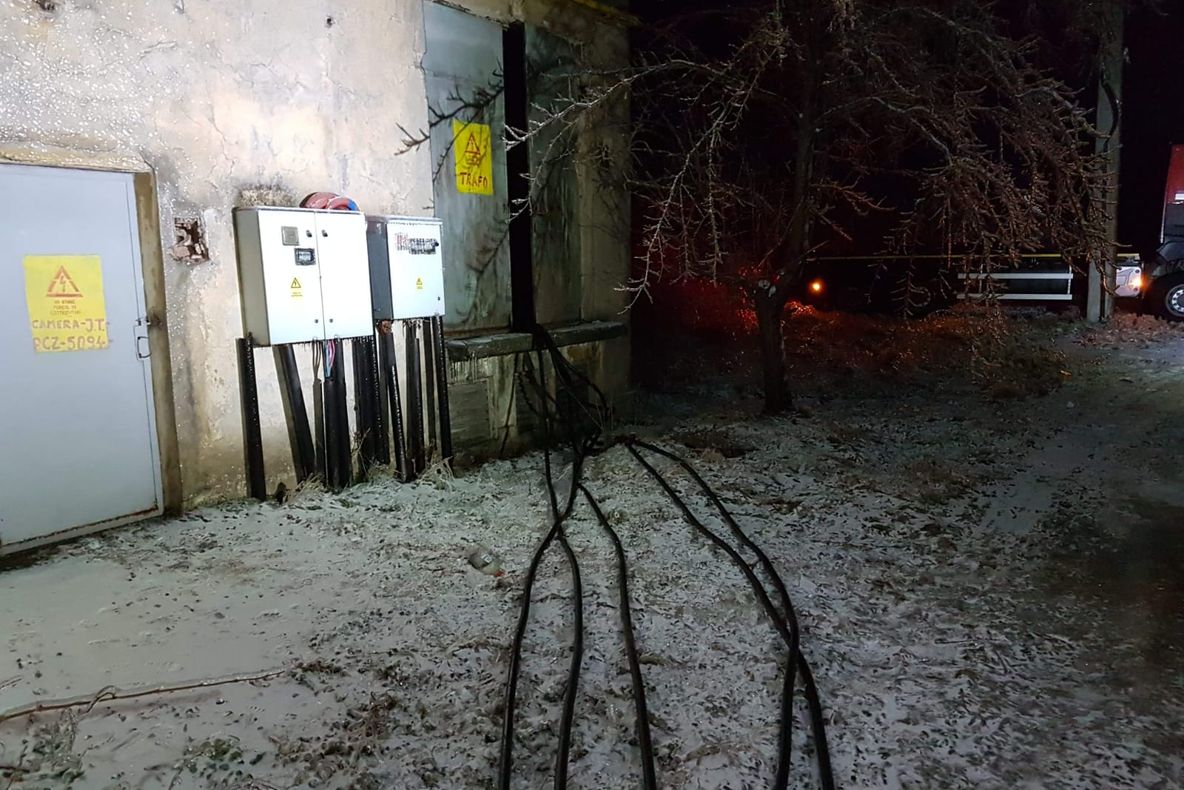 Un generator de mare capacitate de la ISU Brăila alimentează cu energie o zonă din Urziceni