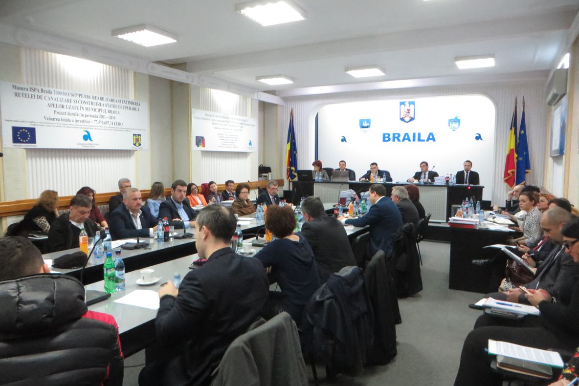 CLM Brăila vrea să oblige partidele să-și reabiliteze sediile din centrul istoric