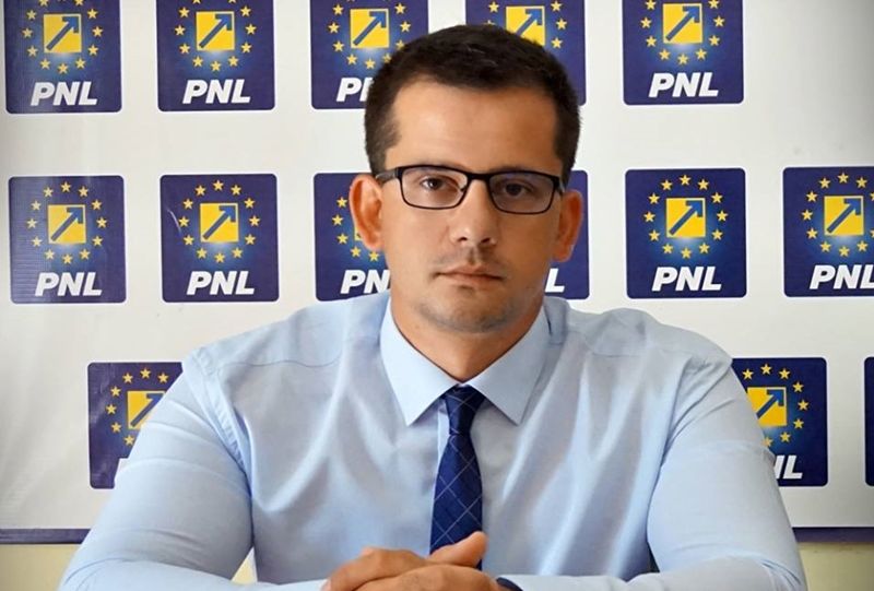 Președintele PNL Adrian Tabarac: ”Organizația locală a PSD nu mai este solidă, a început să bată vântul pe la ei”