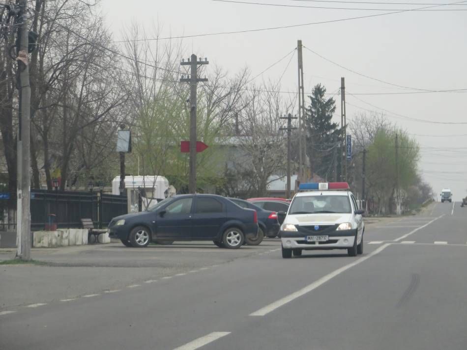 Deșeuri feroase fără documente, confiscate de polițiștii din Movila Miresii