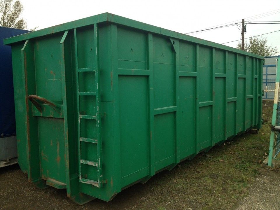 Au furat un container care cântărea 3 tone! Un constănțean și-un brăilean au crezut că au dat lovitura!