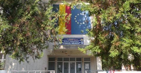 Peste 1000 de cereri de înscriere la clasa pregătitoare în prima săptămână