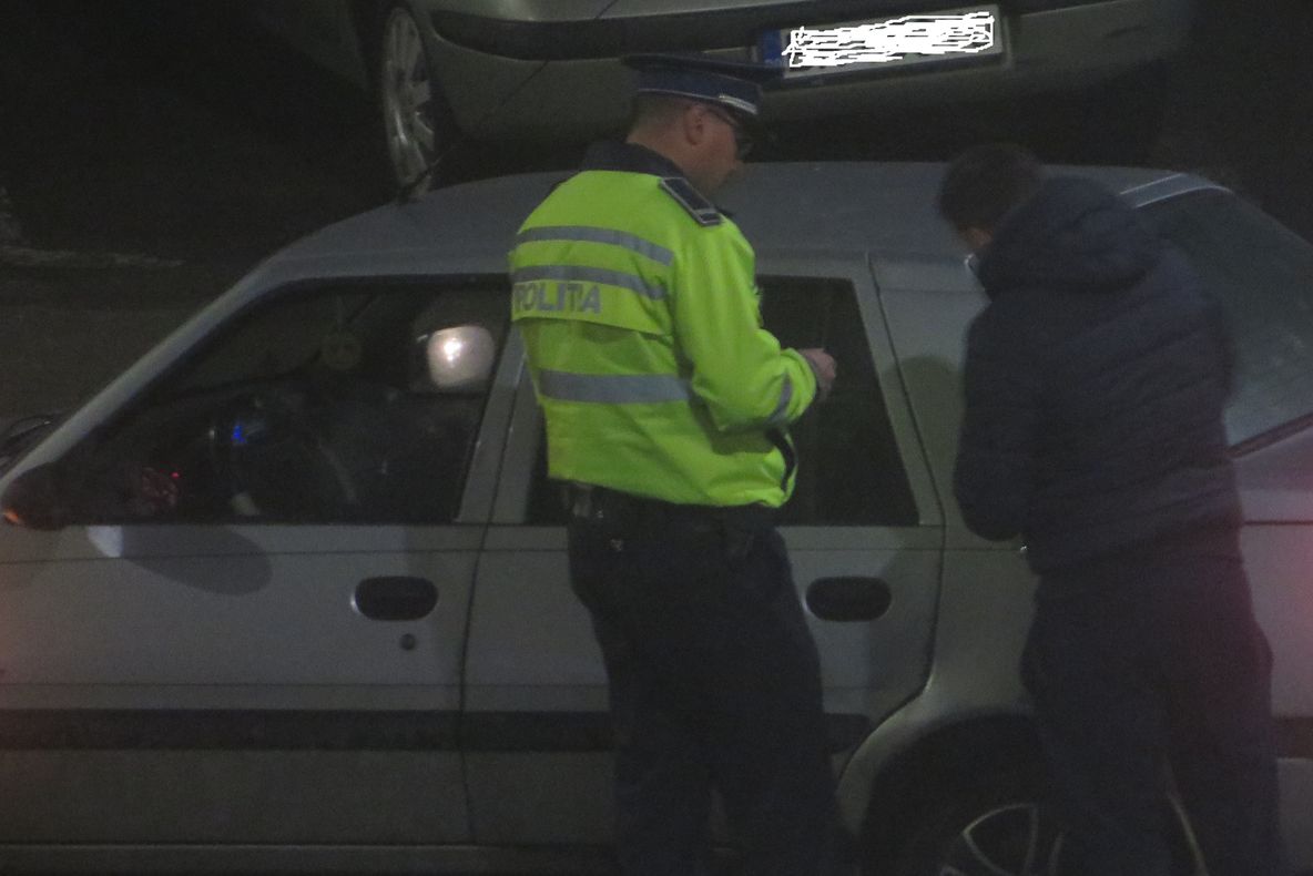 Polițiștii brăileni au reținut 72 permise de conducere auto