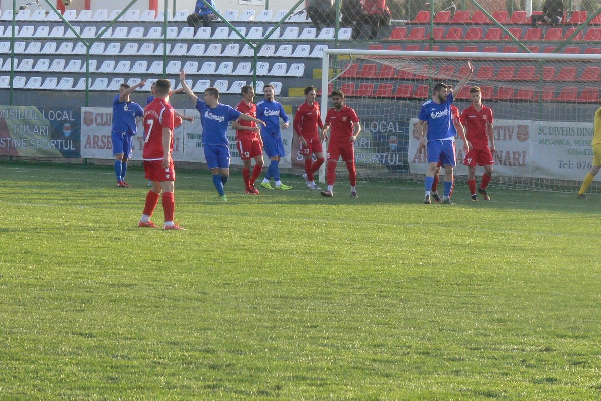 CS Făurei și Sportul Chiscani au pierdut meciurile jucate în deplasare la Rapid și la Tunari