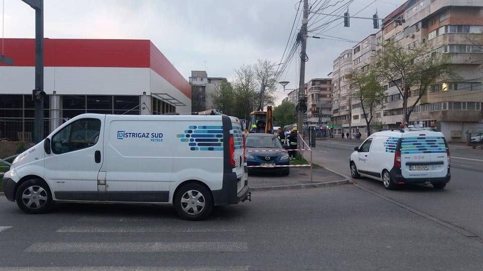 Țeavă de gaze avariată de un utilaj care lucra la o hală pe Bulevardul Dorobanților
