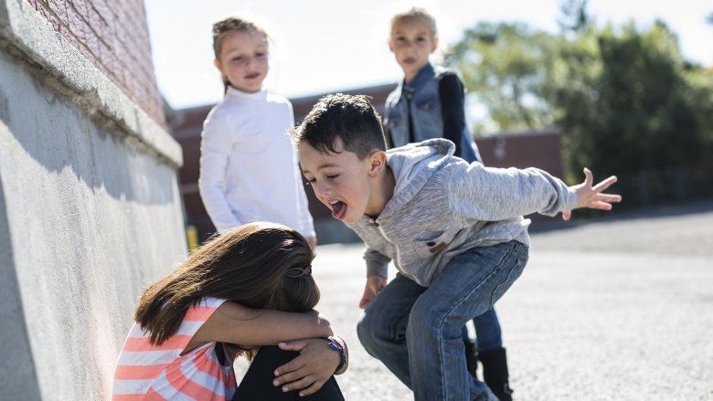 Activităţi pentru prevenirea discriminării și a bullying-ului