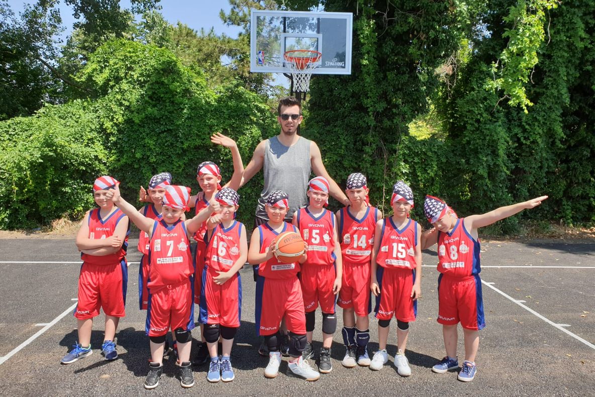 Cuza Pirates Brăila a început meciurile de la Festivalul de baby baschet