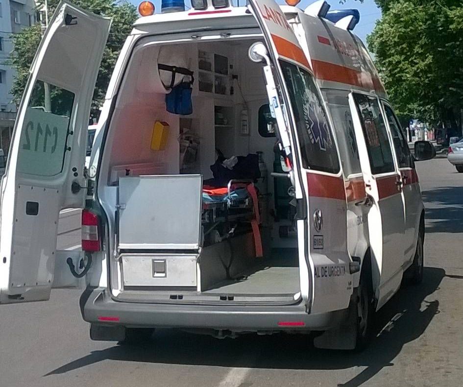 Accidentați pe trecerea de pietoni de un șofer octogenar