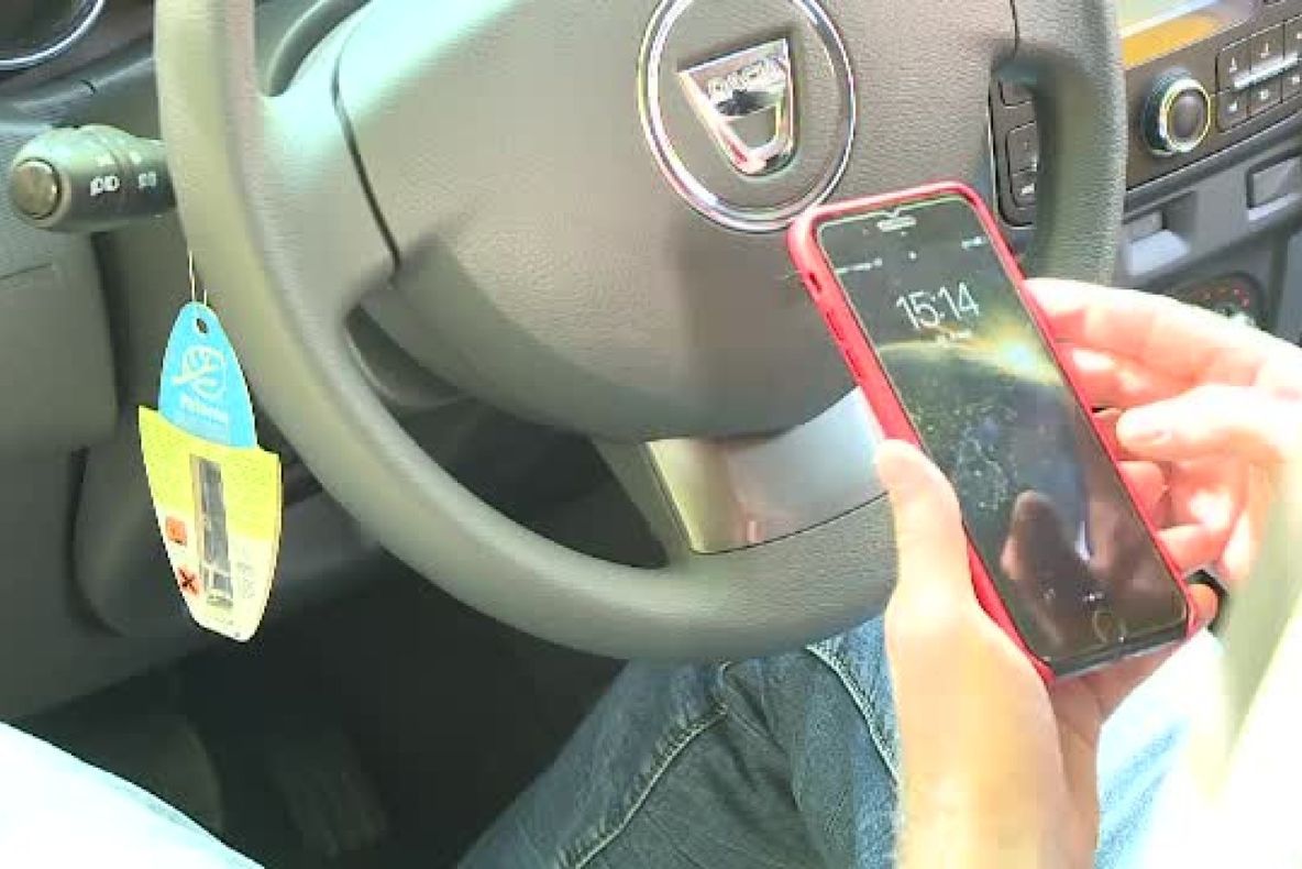 Un taximetrist și-a lăsat clientul fără telefon mobil! Șoferul are dosar penal și va rămâne fără loc de muncă