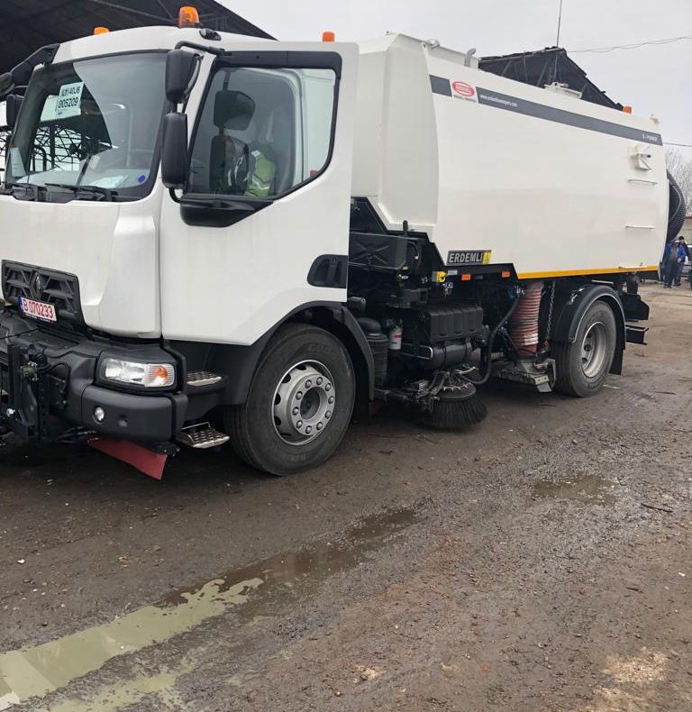 Automăturătoare pe străzile Brăilei