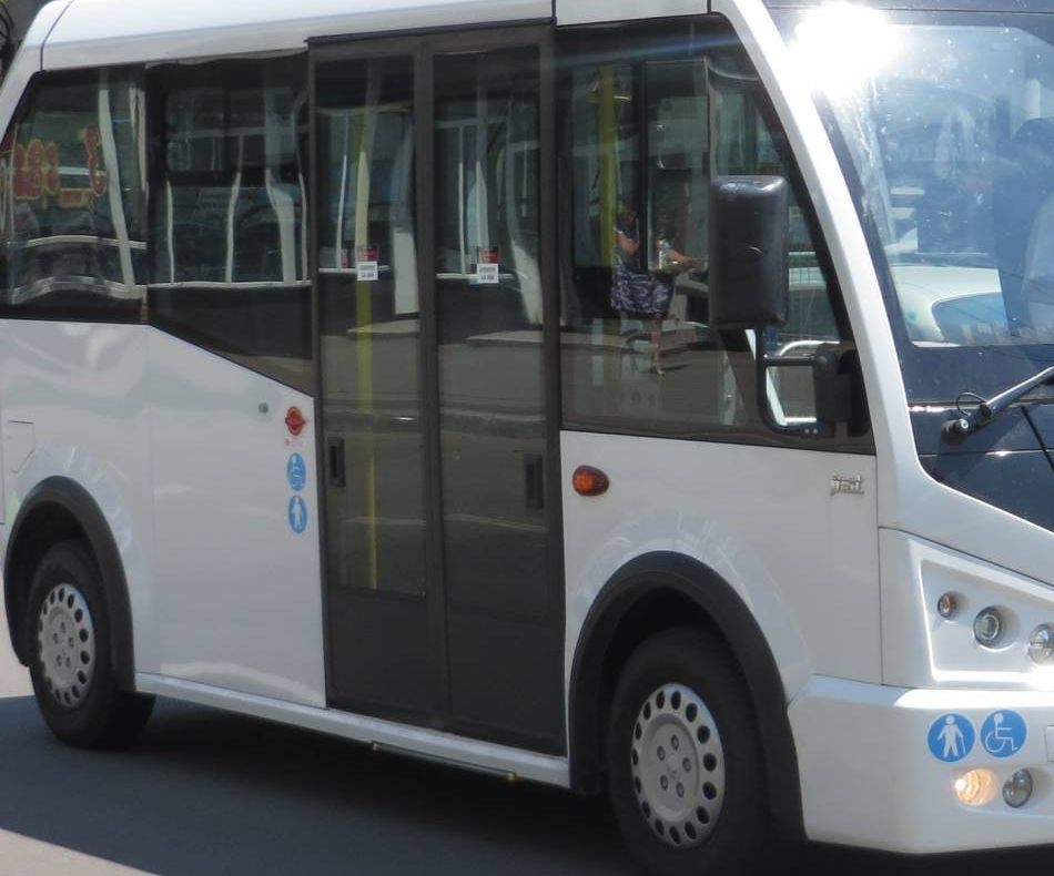 Pensionarii cu pensii mai mici de 1500 de lei vor beneficia de gratuitate pe transportul public de călători