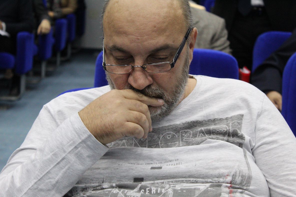 Teren de sport cu gazon sintetic într-o localitate cu 291 locuitori