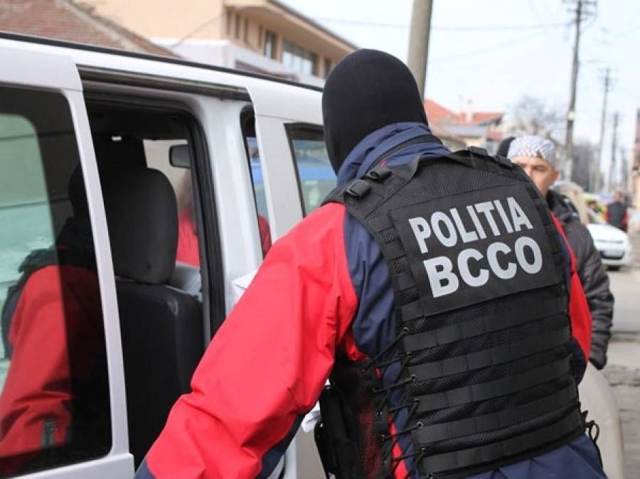 Cocaină confiscată de la trei traficanţi de droguri de mare risc din municipiul Brăila