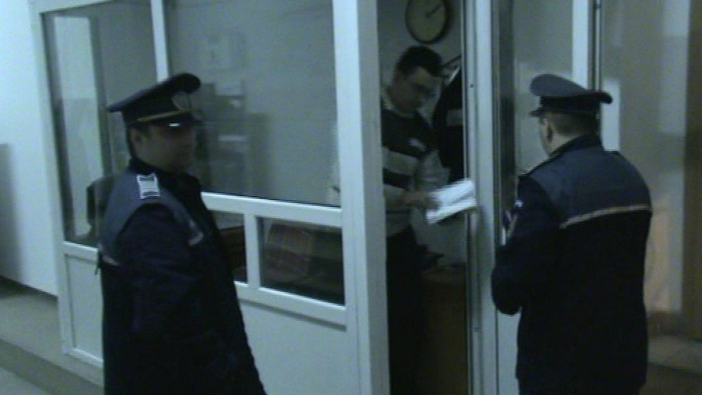 Polițiștii i-au verificat pe paznicii clinicilor medicale din Brăila! S-au aplicat sancțiuni de 32.000 lei!