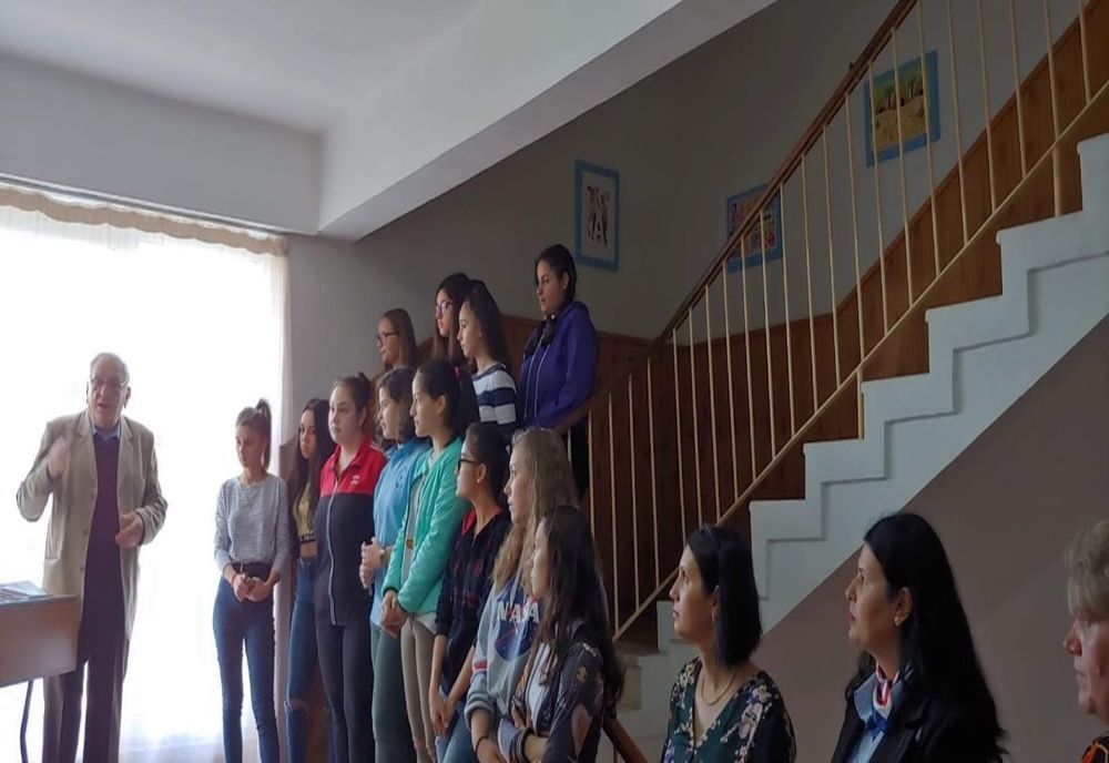 Proiecte educaționale de Ziua Școlii Mihu Dragomir