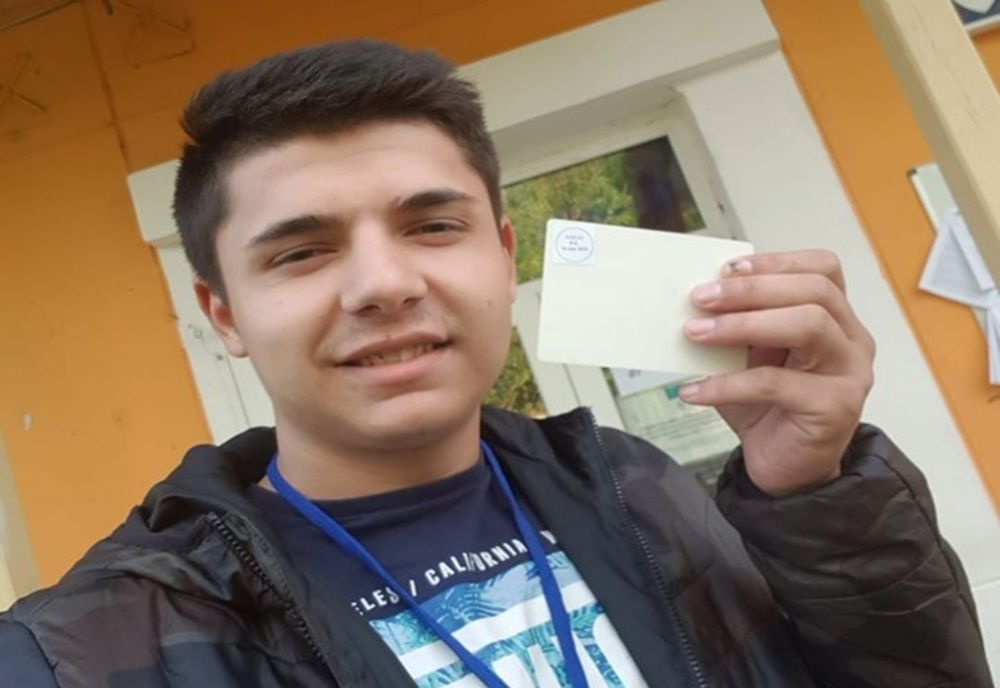 VIDEO: Tânăr de la #Rezist, agresat de staff-ul de campanie al PSD Brăila