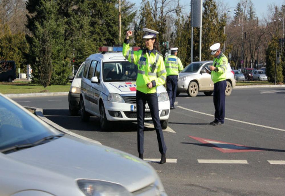 Polițiștii de la Rutieră au aplicat amenzi de 12.000 de lei într-o singură zi!