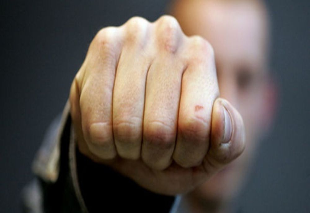 Brăilean agresat într-o piață din municipiul Brăila