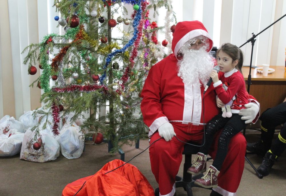 Moș Crăciun a sosit la Jandarmeria Brăila