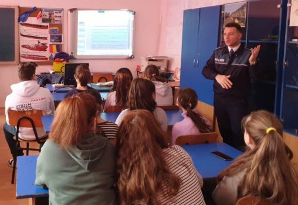 30 IANUARIE - ZIUA INTERNAŢIONALĂ A NONVIOLENŢEI ÎN ŞCOLI